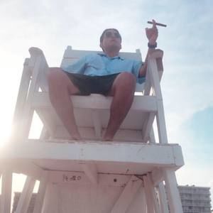 Meet your Posher, José